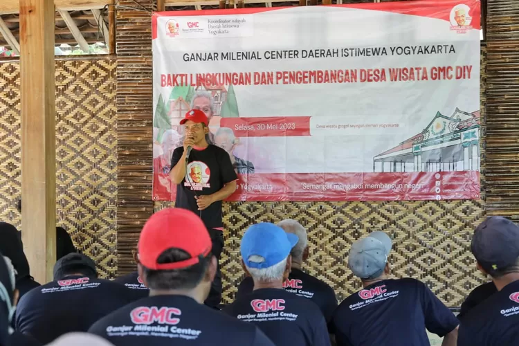Ganjar Milenial Center Daerah Istimewa Yogyakarta (GMC DIY) mendorong pengembangan Desa Wisata Grogol, Kalurahan Margodadi, Kapanewon Seyegan, Kabupaten Sleman, melalui bakti lingkungan.  (Istimewa)