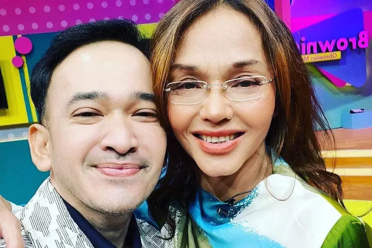 Bunda Corla dan Ruben Onsu nangis pas ketemu. Foto/Instagram. (Foto/Instagram.)
