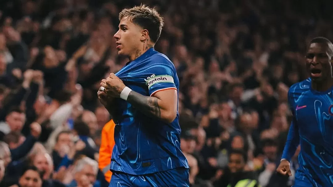 Enzo Fernandez merayakan gol sundulannya yang membawa Chelsea menang atas Tottenham di Stamford Bridge. (Foto: Instagram @chelseafc)