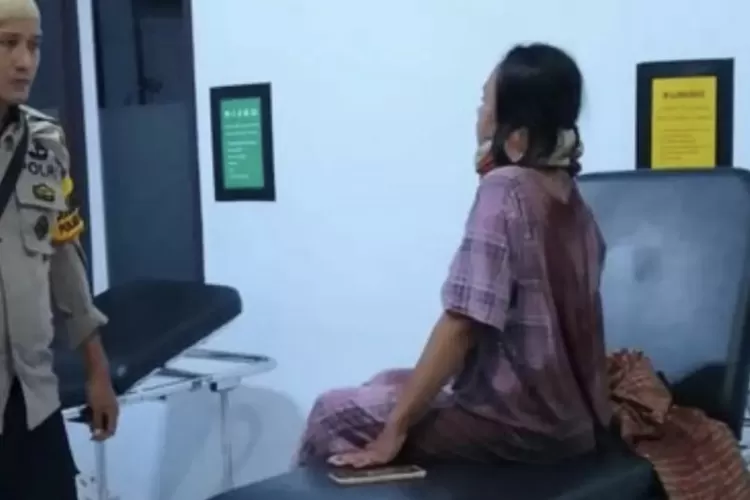 Suami Pulang Tarawih Kaget mendapati Istri Digoyang Pria lain. (tangkap layar Instagram @memomedsos)