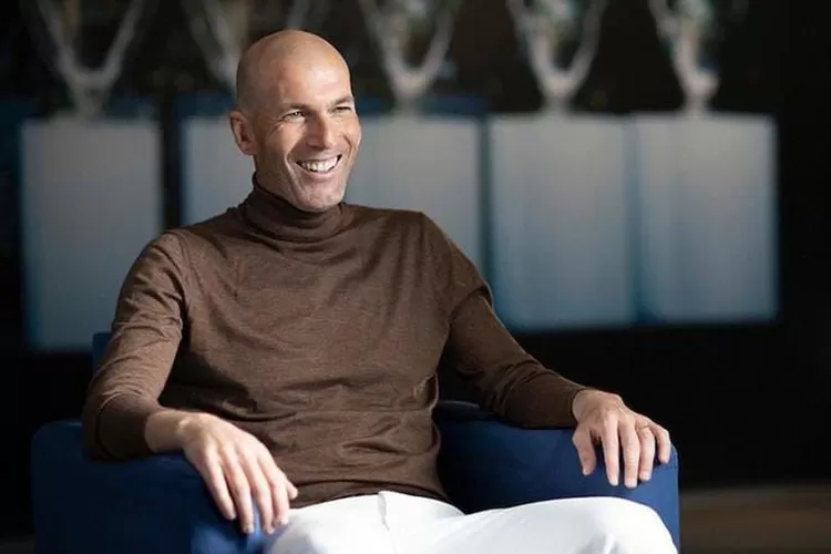 Zinedine Zidane gantikal Didier Deschamps sebagai pelatih kepala Prancis (tangkap layar/Instagram/@zidane/)