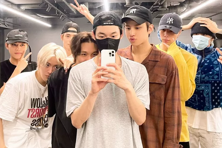 akhirnya NCT 127 berangkat ke Jakarta untuk konser ./ (twitter.com/nct__indonesia)