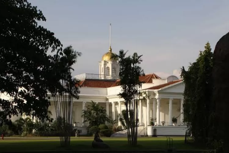 Kisah horor yang diduga ada di Istana Bogor.