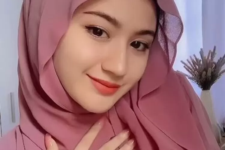 Selain Cantik Weton Wanita Ini Memiliki Daya Aura Pemikat Yang Kuat Menurut Primbon Jawa