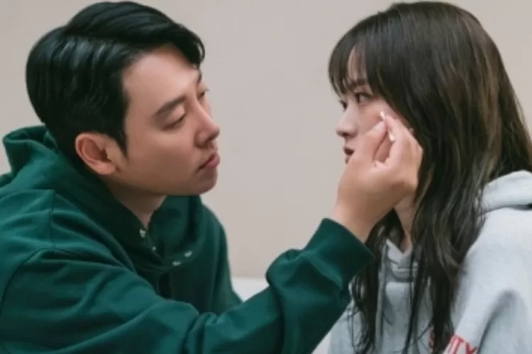 Spoiler Beneficial Fraud (Delightfully Deceitful) Episode 9: Ketulusan Moo-young Luluhkan Hati Lee-reum (Osen)