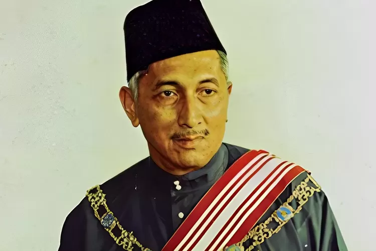 Yusuf Ishak, Salah satu tokoh perantau asal Minangkabau yang berpengaruh di Luar Negeri (Google )