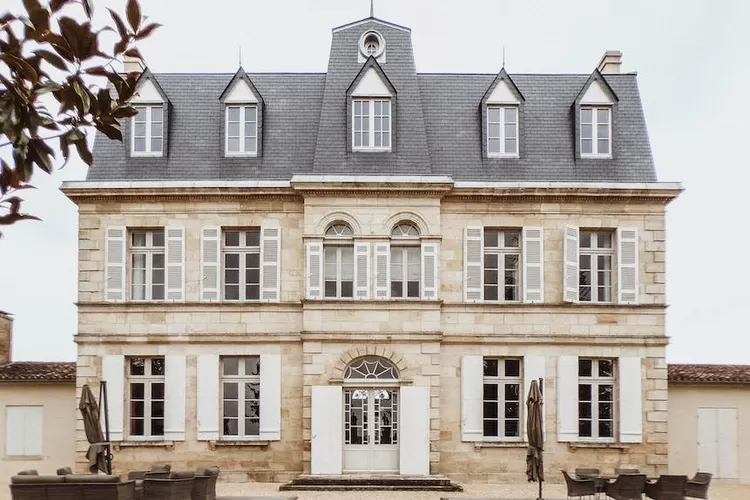 ciri rumah yang sudah terkena sihir, santet, dan guna-guna, yuk simak di artikel ini kalau penasaran (www.pexels.com)