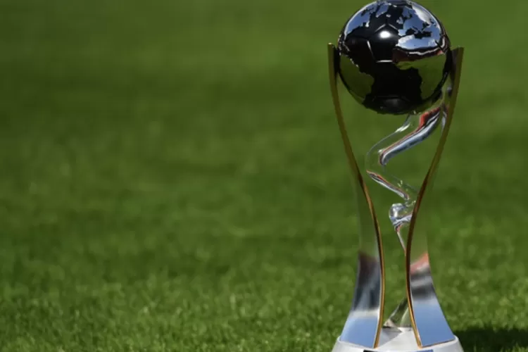 FIFA mencopot status Indonesia sebagai tuan rumah Piala Dunia U-20
