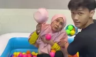  Viral! Video Nenek Mandi Bola Sindir Video Mandi Lumpur. Netizen: Yang Kayak Begini Nih Mesti Disawer!