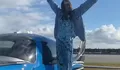 Gak Nyangka Artis Cantik Raline Shah Bisa Menerbangkan Pesawat Sendiri