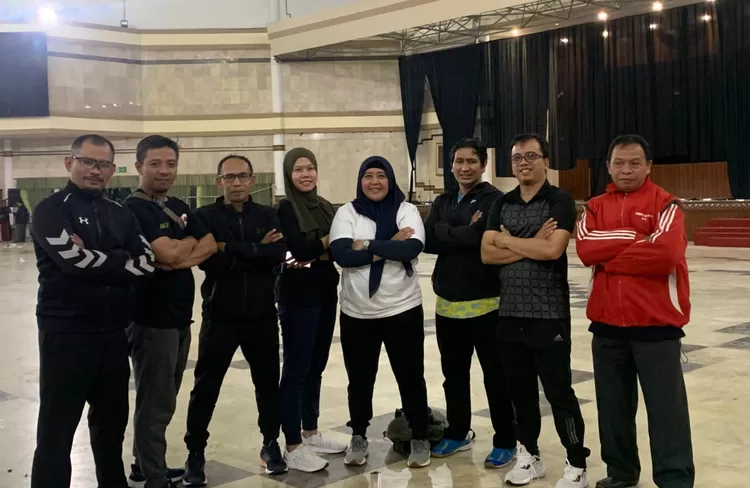 Sejumlah pelatih INKAI DIY dalam Kejurda FORKI DIY 2023 di Auditorium UPN Veteran Yogyakarta pada 27-28 Mei 2023. 