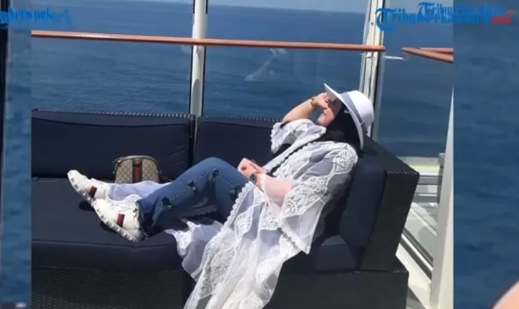 salah satu foto yang dipamerkan Adrias Haryanto, istri Sekda Riay SF Haryanto 