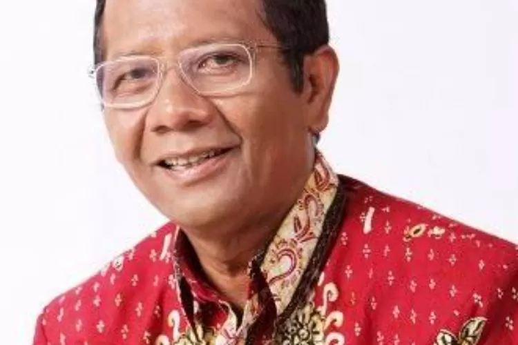 Mahfud MD ditunjuk Presiden Joko Widodo (Jokowi) menjadi Plt MenPAN RB sementara waktu, untuk isi kekosongan pasca meninggalnnya Tjahjo Kumolo. (Twitter/@mohmahfudmd)