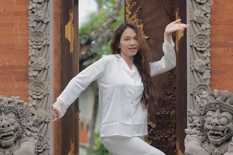 Bunda Corla lakukan operasi plastik Rp1,5 miliar namun disebut netizen mirip laki-laki (Instagram @corla_2)