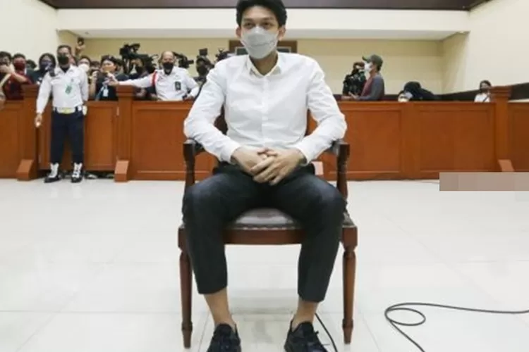 Selebgram Gaga Muhammad menjalani sidang kasus kecelakaan lalu lintas di Pengadilan Negeri Jakarta Timur, Selasa (4/1/2022). 