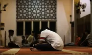Kumpulan Doa: Bacaan Doa Setelah Sholat Tahajud Lengkap dengan Artinya