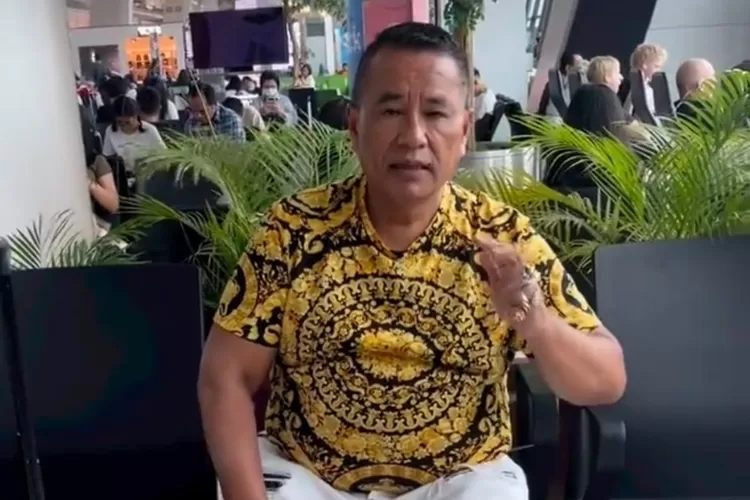 Hotman Paris bicara soal persiapan pernikahan sang anak, Fritz Hutapea, akui buat stress (Instagram)