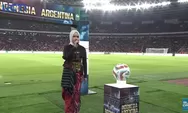 Lirik lagu Rayuan Pulau Kelapa yang dinyanyikan Putri Ariani pada pembuka laga Timnas Indonesia vs Argentina