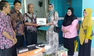 DP3AP2KB Kabupaten Bogor Serahkan Bantuan Bagi Kelompok UPPKA Melati Desa Pabuaran Kecamatan Kemang