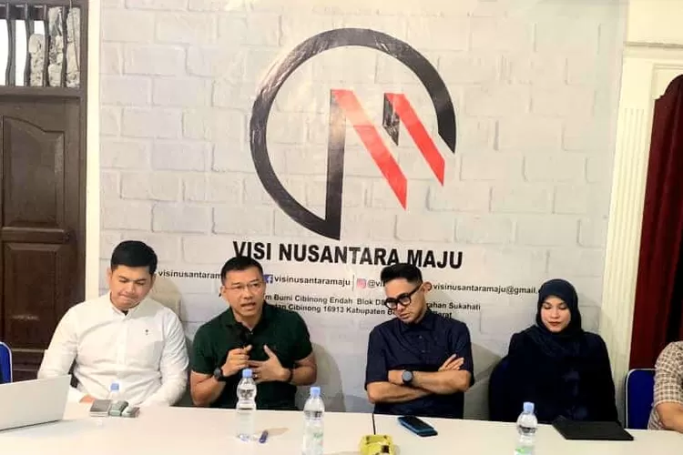 Sejumlah artis tanah air saat hadir dalam diskusi mingguan media yang diadakan oleh LS Vinus pada Kamis, 28 September 2023.