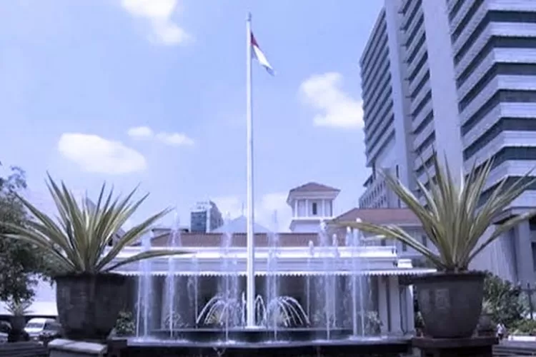 Kantor Pemprov DKI Jakarta. Pemprov DKI menggelar lelang jabatan atau seleksi terbuka untuk posisi kepala dinas 