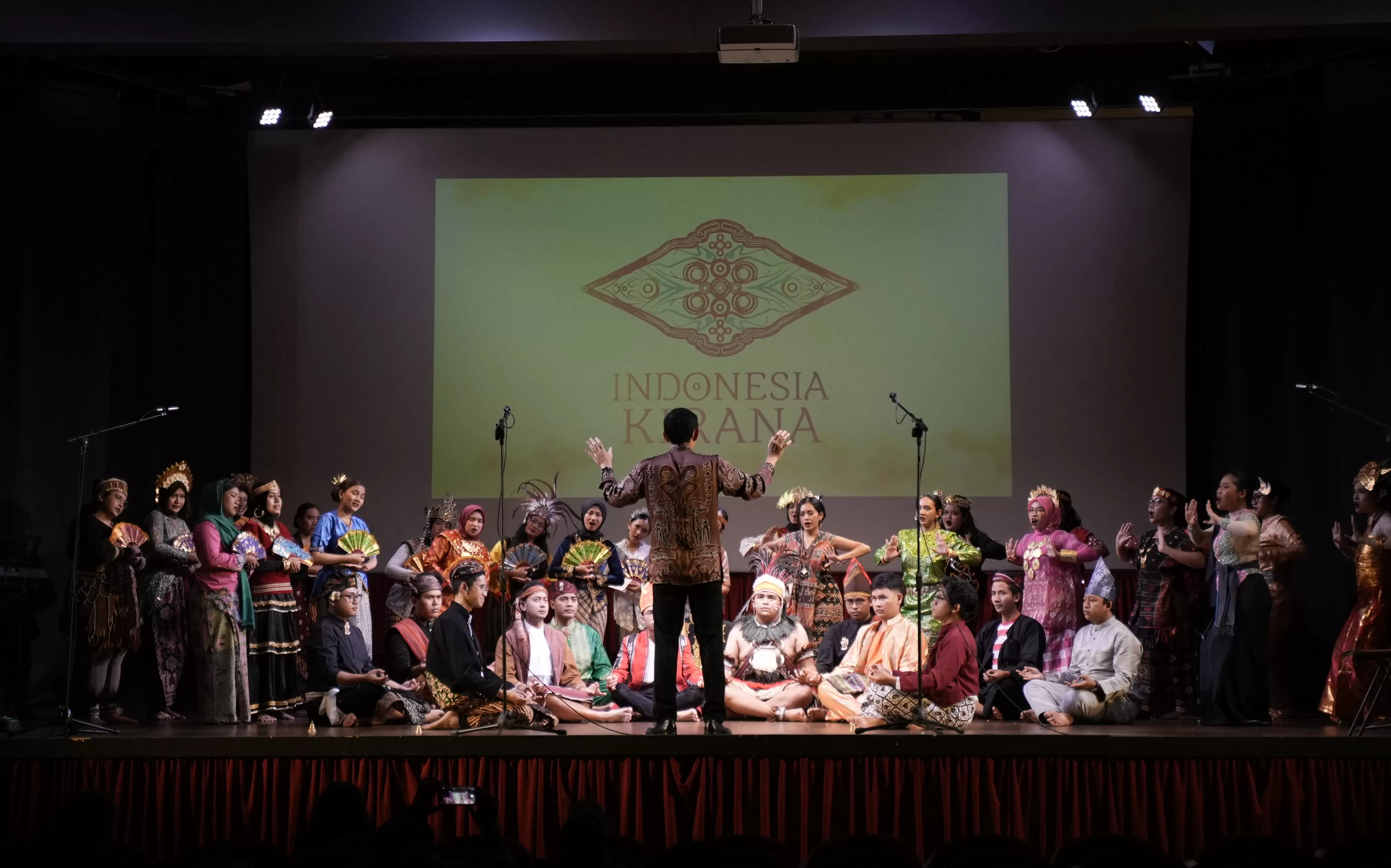 Paduan Suara Mahasiswa Universitas Padjadjaran (PSM Unpad) kembali mengukir prestasi internasional.