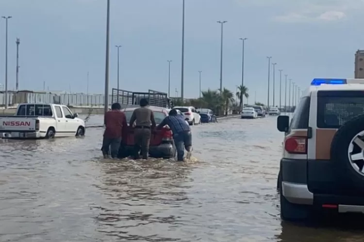 Banjir bandang di Kota Jeddah, Arab Saudi, Kamis (24/11/2022)