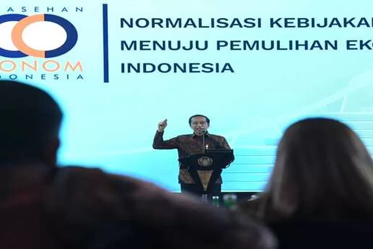 Presiden Joko Widodo saat membuka Sarasehan 100 Ekonom Indonesia 'Normalisasi Kebijakan Menuju Pemulihan Ekonomi Indonesia', Rabu (7/9/2022) (Kris - Biro Pers Sekretariat Presiden)