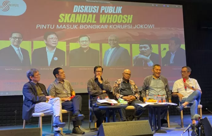 Seri Diskusi Kebangsaan yang digelar Strategi Institute dengan tema &ldquo;Skandal Whoosh Pintu Masuk Bongkar Korupsi Jokowi&rdquo; di Gedung Gerakan Bhineka Nasionalis (GBN), Tanah Abang, Jakarta Pusat.