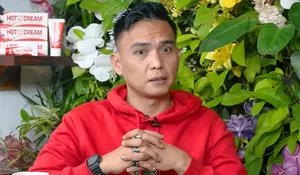 Bikin Denny Sumargo Ketar-Ketir, Hard Gumay Sebut Artis Inisial D Karirnya Bakal Merosot Tahun 2026, Warganet Justru Ramai Soroti Nama YouTuber Ini