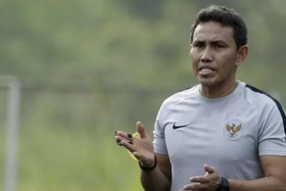 Potret Bima Sakti, Pelatih Timnas Indonesia U 17  (Foto : Genmuslim / dok : berbagai sumber )