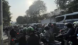 Jalan Suryopranoto Arah Harmoni Jakpus Macet Parah Pagi Ini, Ternyata Ini Penyebabnya