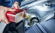 Tingkatkan performa mesin dengan 5 merek oli motor terbaik beserta harganya