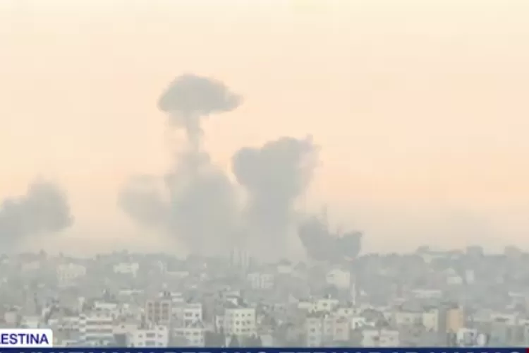 WNI dan juga aktivis Muhammad Hussein ungkap ada 690 korban jiwa dan 3.800 korban luka pada konflik Israel dengan Gaza Palestina (Tangkap layar Youtube Official iNews)