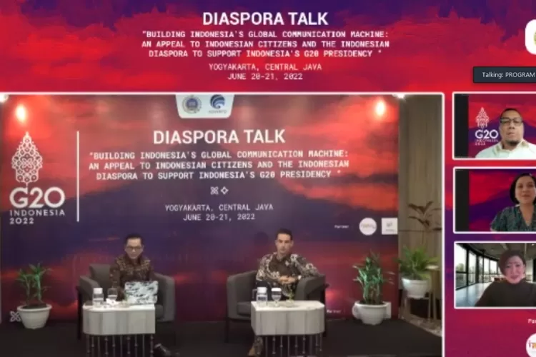 Sejumlah narasumber dalam Diaspora Talk yang diselenggarakan secara hybrid di Jogja, Selasa (21/6/2022).  (Dok IKP Kemkominfo)