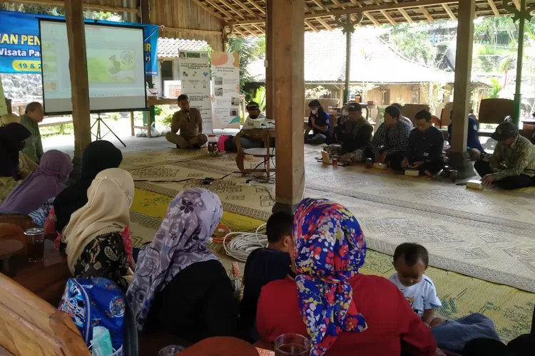 Sebanyak 40 orang pengelola desa wisata Pancoh, Girikerto Turi mendapat program pelatihan pengelolaan limbah cair yang diselenggarakan oleh Dinas Pariwisata Kabupaten Sleman Senin 19 September 2022.&nbsp; (dok. humas pemkab sleman)