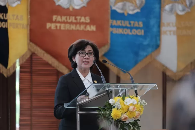 Rektor UGM, Prof. dr. Ova Emilia, M.Med., Ed., Sp.OG (K), Ph.D.  (Dok. Humas UGM)