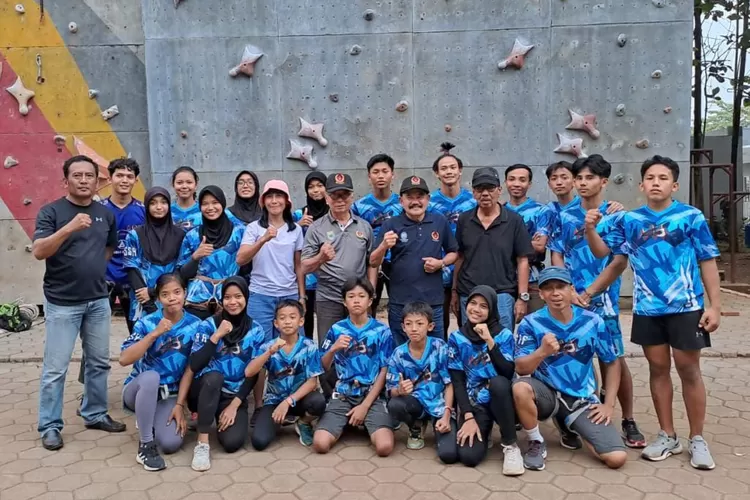 Pengurus KONI Batang saat melakukan monitoring Training Center di masing masing cabang olahraga. (Muslihun)