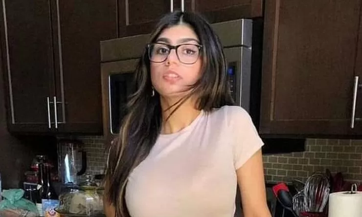 Dukung Hamas, Artis Porno Mia Khalifa Dipecat  Playboy