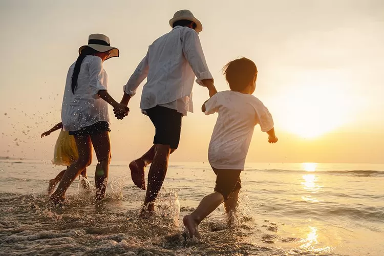 Ilustrasi rekomendasi wisata keluarga untuk liburan sekolah. (Foto: dokumentasi Tiket.com)