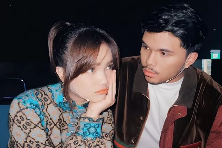 Fuji dan Thariq Halilintar Terciduk Asyik Dugem di Klub Malam Bali, Sang Kakak: Aku No Komen.  (Instagram/@thoriqhalilintar.)