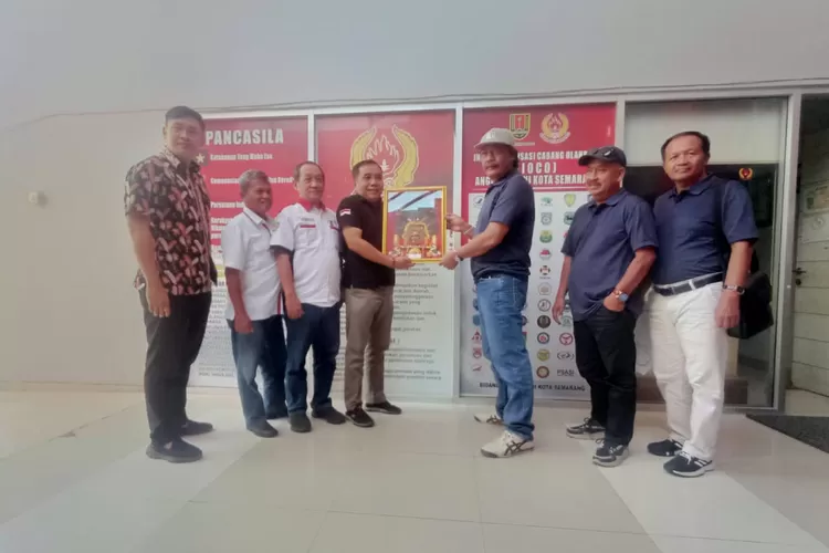 KONI Kabupaten Ponorogo saat studi banding ke KONI Kota Semarang. (dok. KONI)