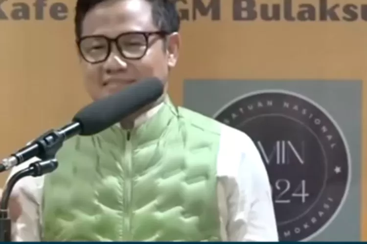 Pasangan cawapres dari Anies Baswedan dan Muhaimin Iskandar atau Cak Imin baru saja berkeliling pesantren dan bertemu para kiai. (YouTube/KompasTV Jember)