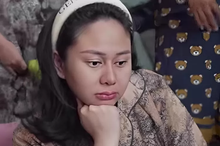 Ini kisah miris Denise Chariesta yang hamil tanpa suami dan terpaksa kejar setoran untuk biaya persalinan anak (Tangkapan layar Instagram @denisechariesta91)