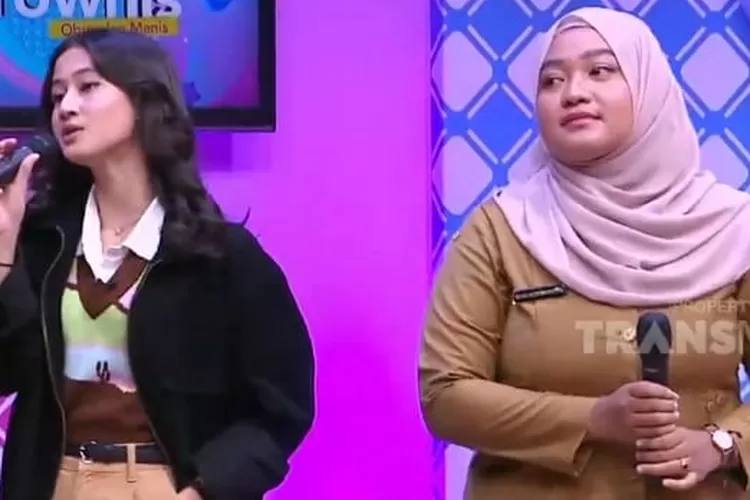 Keisya Levronka duet dengan Bu Guru Betha Valentina di acara Brownis (foto; Gorjuara.com/video tangkapan layar youtube Brownis)