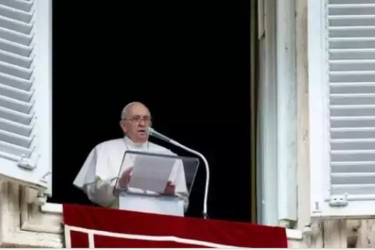 Paus dan warga Palestina mendoakan warga korban gempa Cianjur