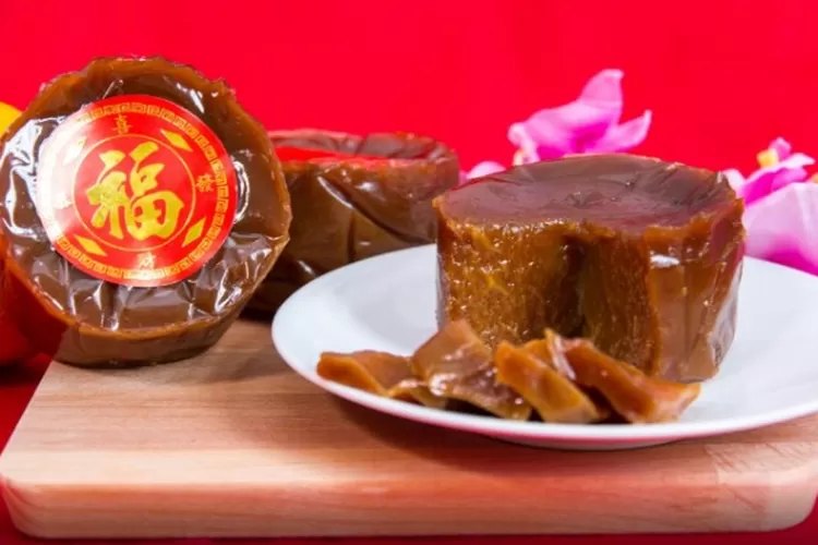 Sejara kue keranjang yang dipercaya membawa hoki dan keberuntungan bila disantap saat hari Imlek 