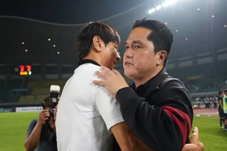 Erick Thohir posting hitam pekat netizen ungkap sebagai kode bakal ada sanksi berat dari FIFA (Instagram.com/@erickthohir)