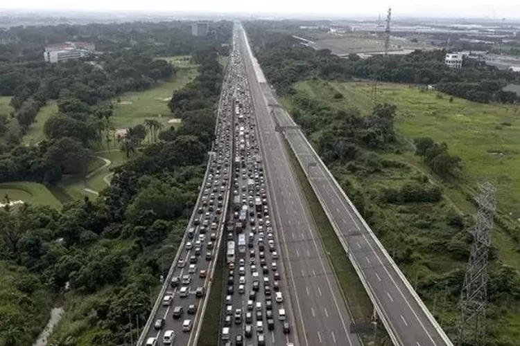 Korps Lalu Lintas (Korlantas) Polri akan memberlakukan sejumlah rekayasa lalu lintas untuk memperlancar arus balik Lebaran Idul Fitri 1444 H. 