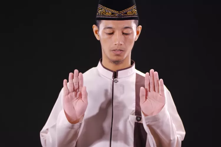 Mengapa Perlu Perbanyak Istighfar Di Waktu Sahur? Begini Dalilnya ...